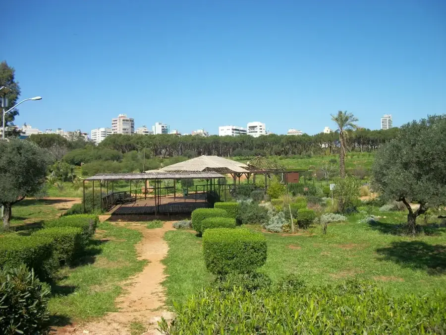 Horsh Beirut — Bejrúti kikötő (Libanon)