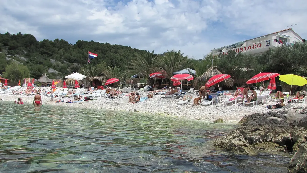 Pokonji Dol Beach