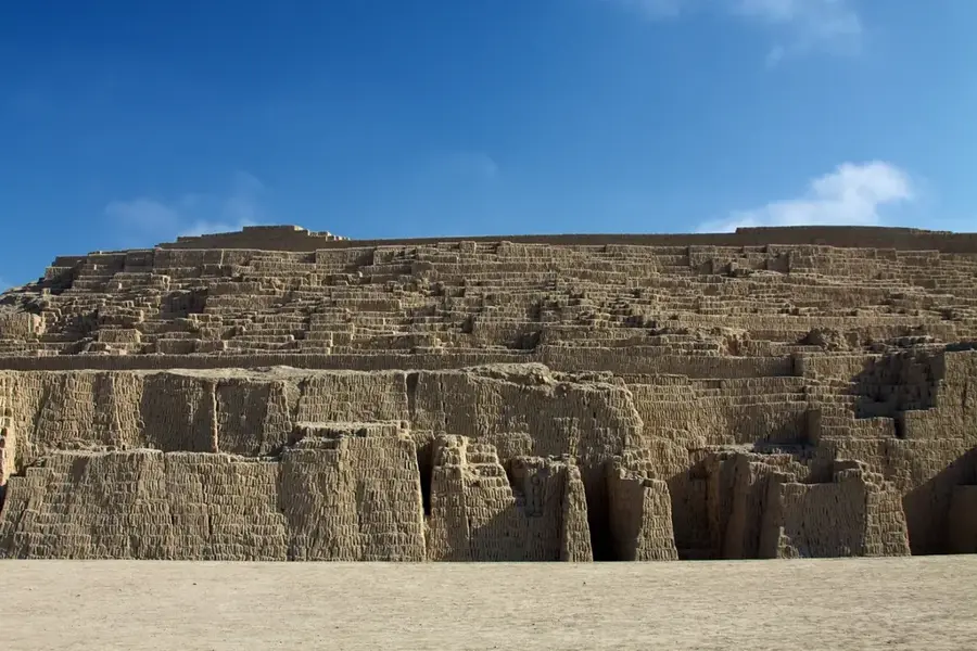 Huaca Pucllana — Lima (Peru)
