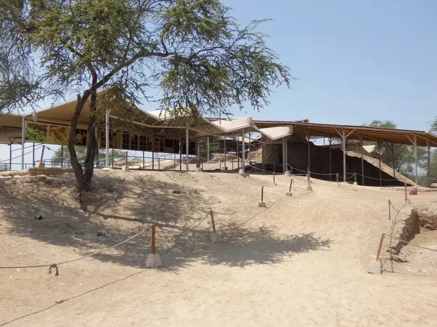 Huaca Rajada — Catamayo (Ecuador)