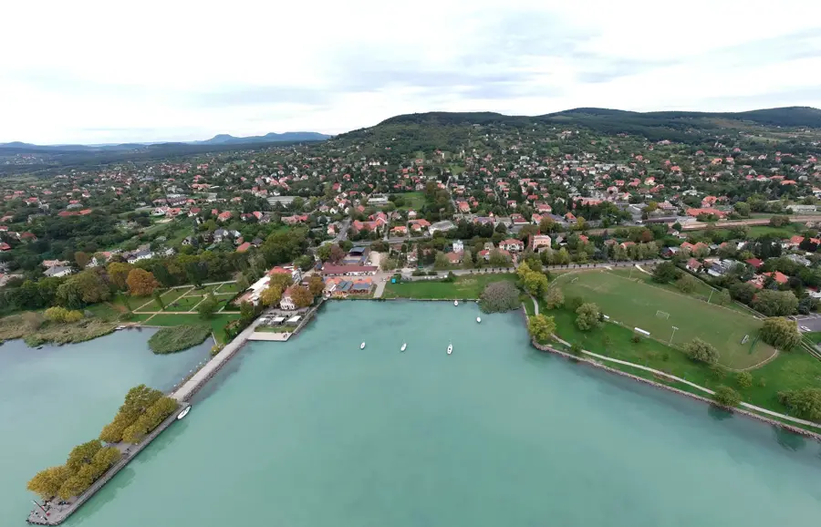 Révfülöp – város