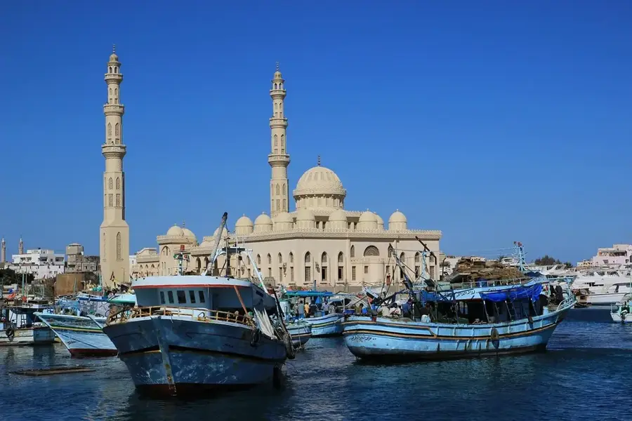 Portul Hurghada — Parcul Eolian Gabal el-Zait (Egipt)