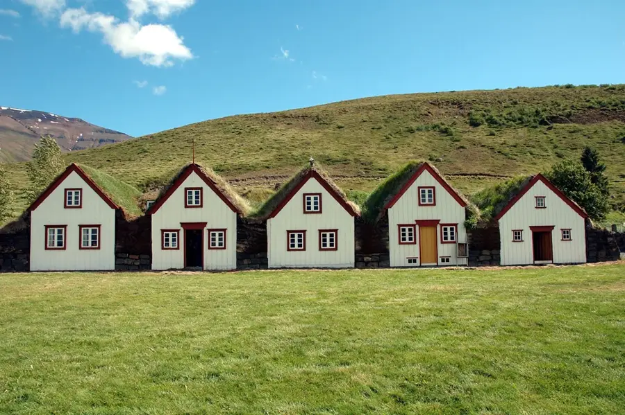 Laufás — Dalvík (Island)