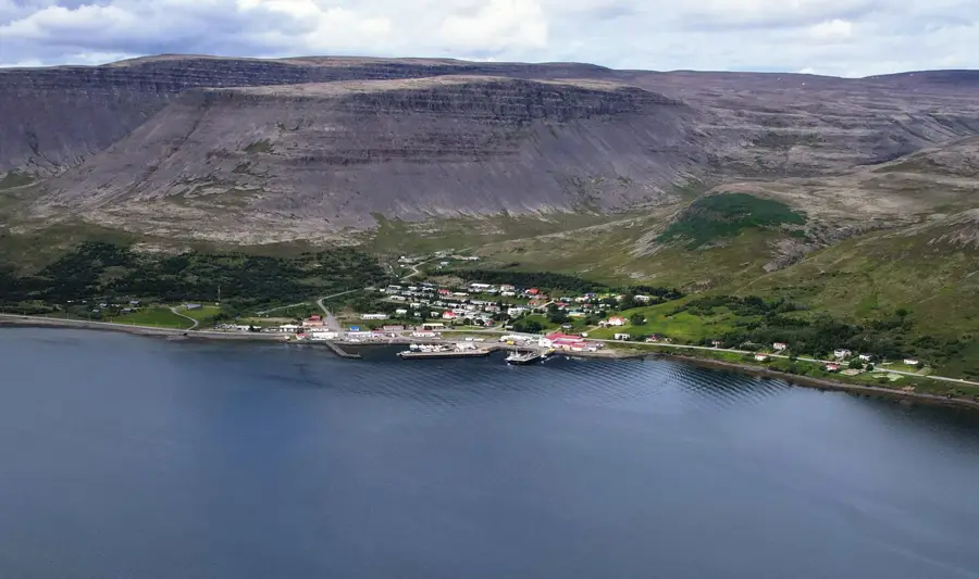 Tálknafjörður — Dalvík (Island)