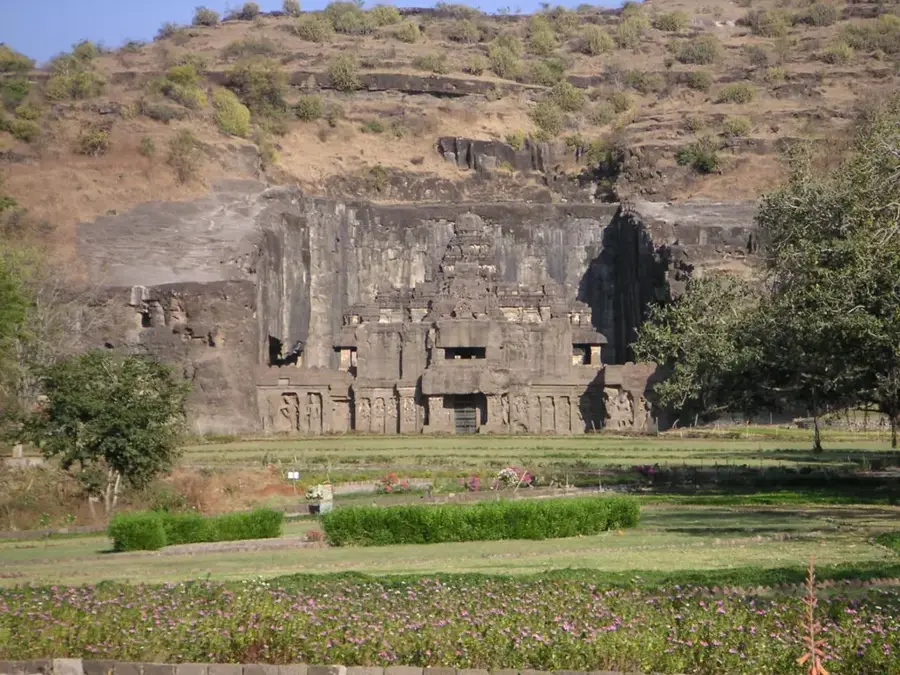 Felsentempel von Badami — Bengaluru IT-Hub (Indien)