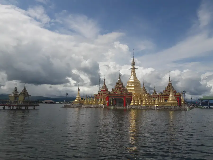 Indawgyi-See — Myitkyina (Myanmar)