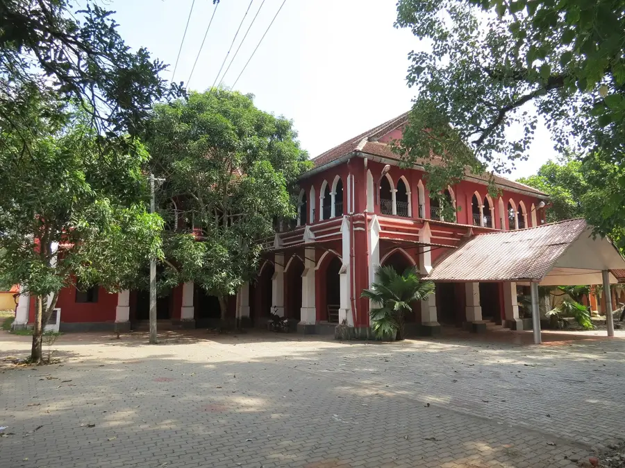 Alleppey (Alappuzha) — Combinatul siderurgic Vizag (India)