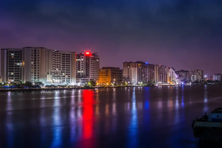 Kochi (Cochin) — Combinatul siderurgic Vizag (India)