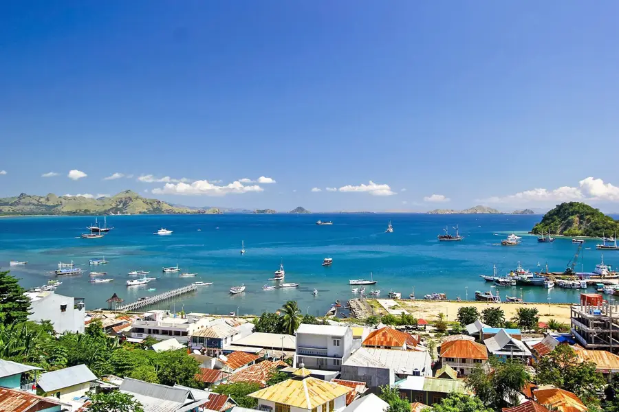 Labuan Bajo — Denpasar (Indonesien)