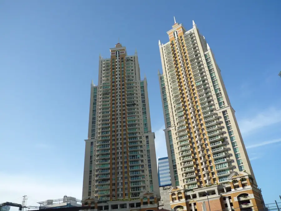 Panamai papíripar — Torre BBVA (Panama)
