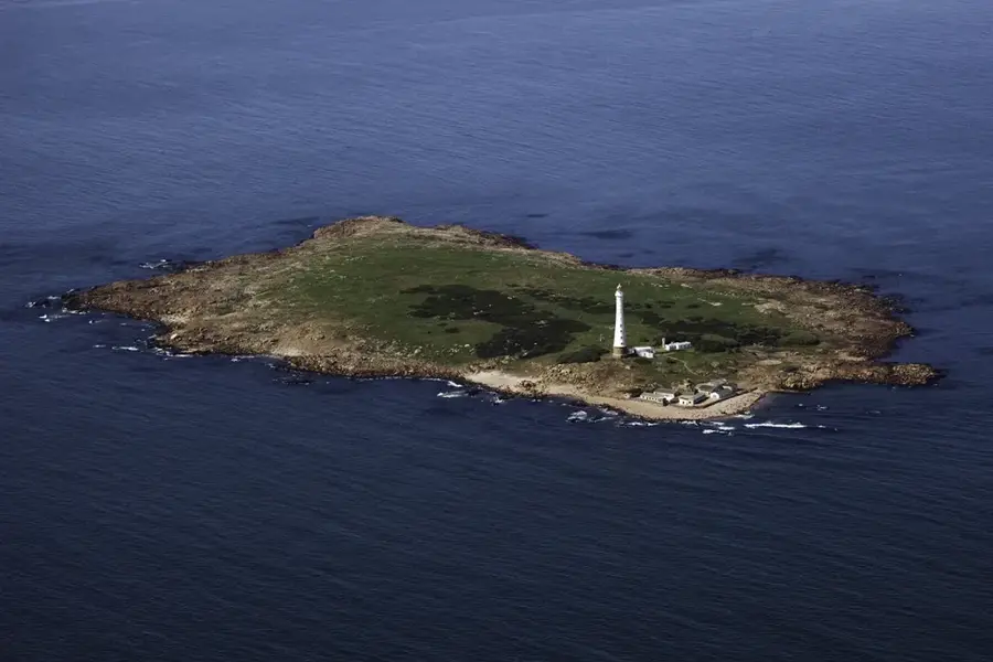Isla de Lobos — Cuartel de Dragones (Uruguay)