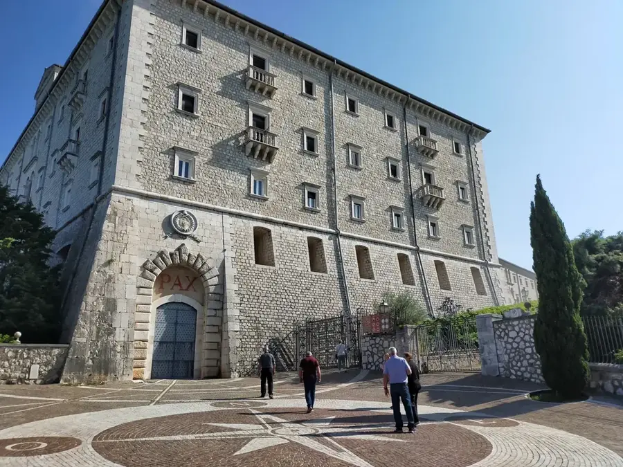 Kloster Montecassino — Nationalpark Abruzzen (Italien)