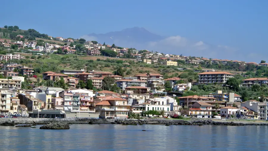 Aci Trezza