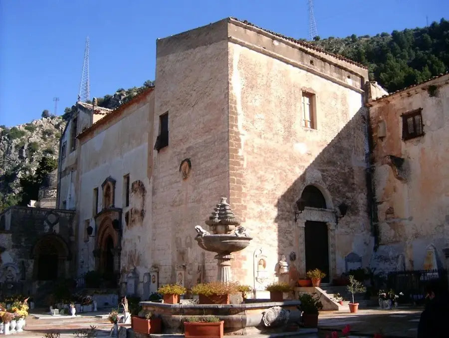 Falsomiele - Borgo Ulivia
