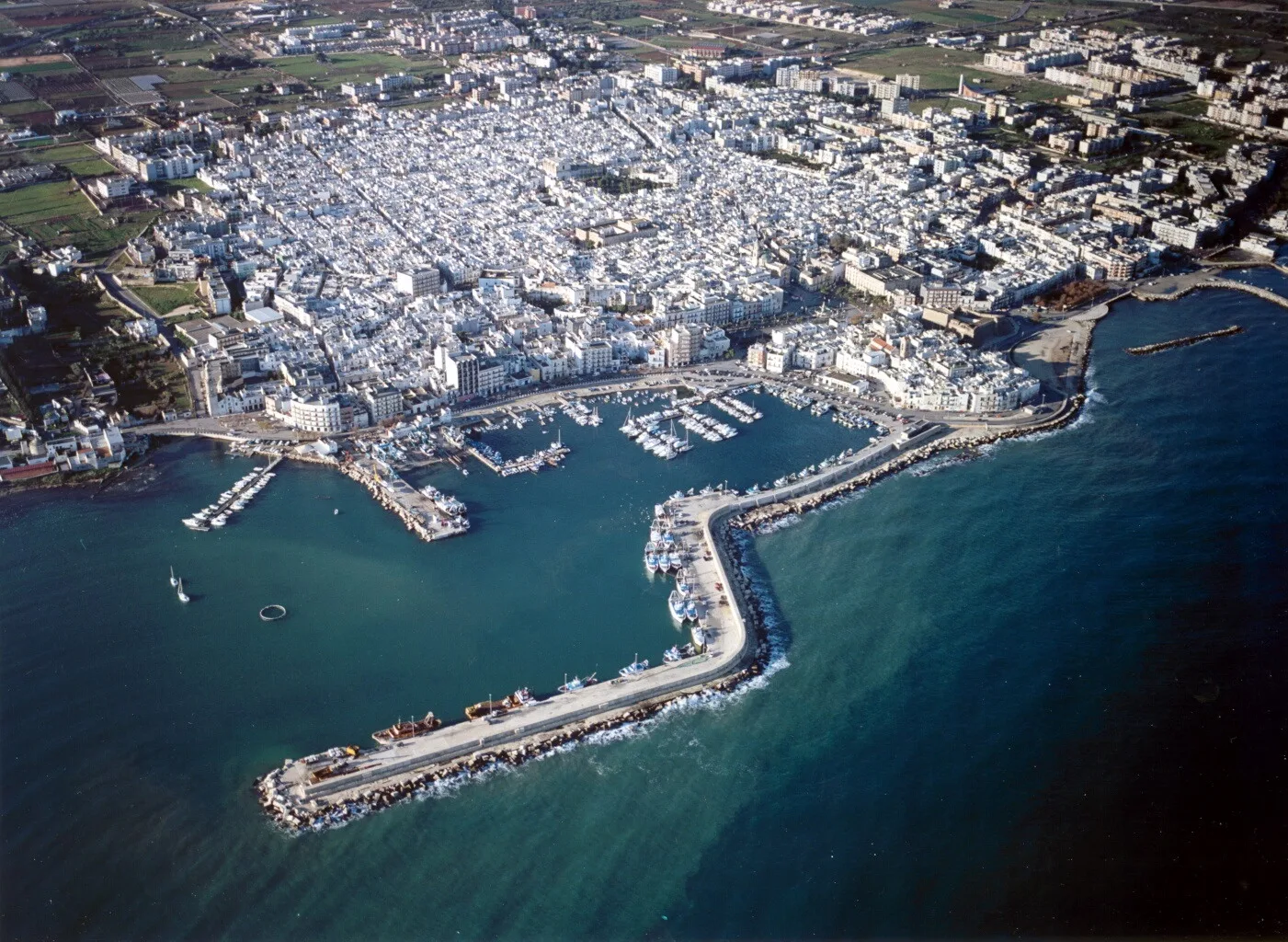 Mola di Bari — Sila Grande (Italy)
