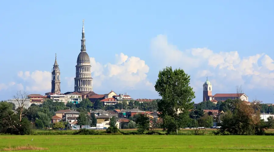 Novara — Genovai kikötő (Olaszország)