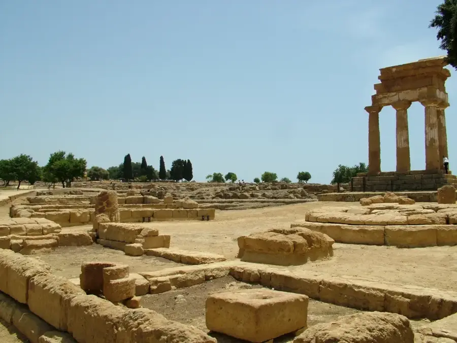 Archaeological Site of Paestum — Amalfi (Italy)