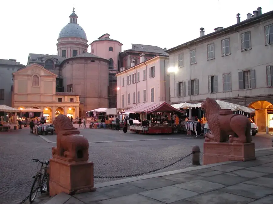 Reggio Emilia — Genovai kikötő (Olaszország)
