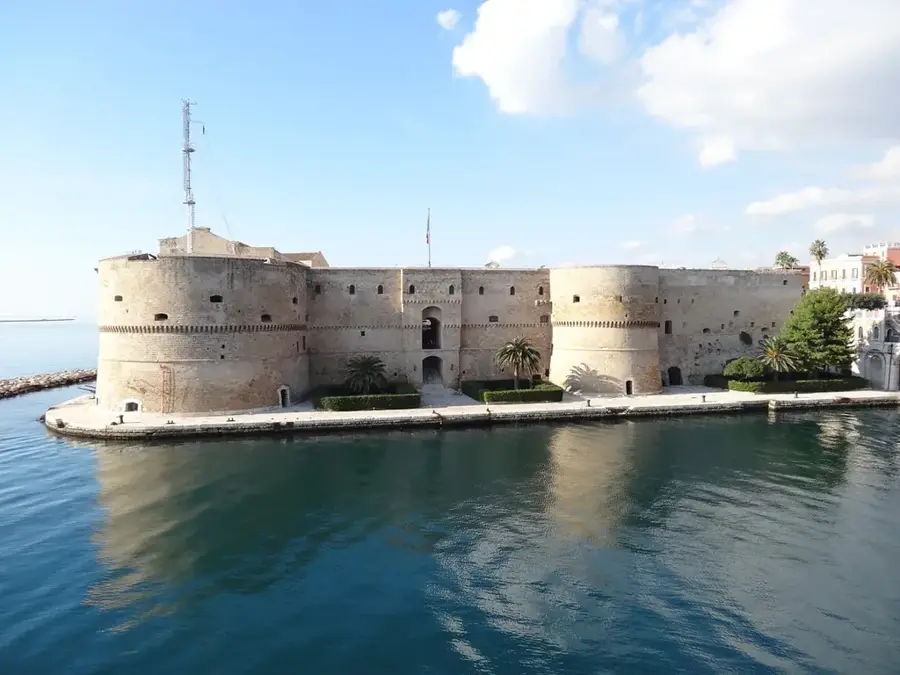 Taranto — Sassi di Matera (Italia)