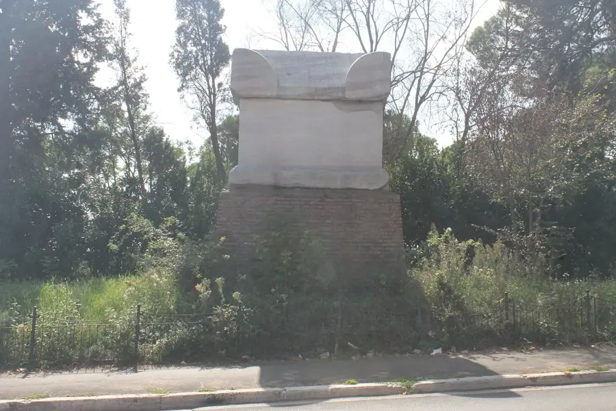 Tomba di Nerone – city
