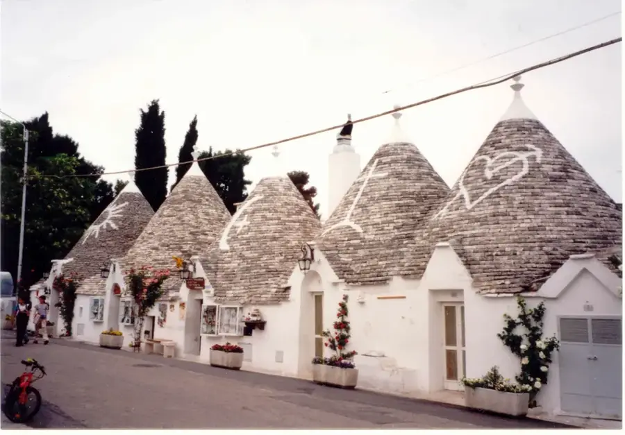 Trulli din Alberobello — Sassi di Matera (Italia)