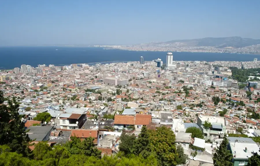 Izmir — Pergamon (Turkey)