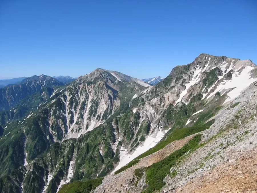 Japanische Alpen — Echigo-Ebene (Japan)