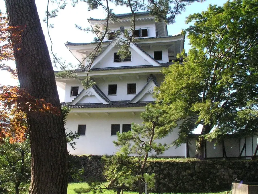 Gujo Hachiman — Yokkaichi Industrial Complex (Japan)