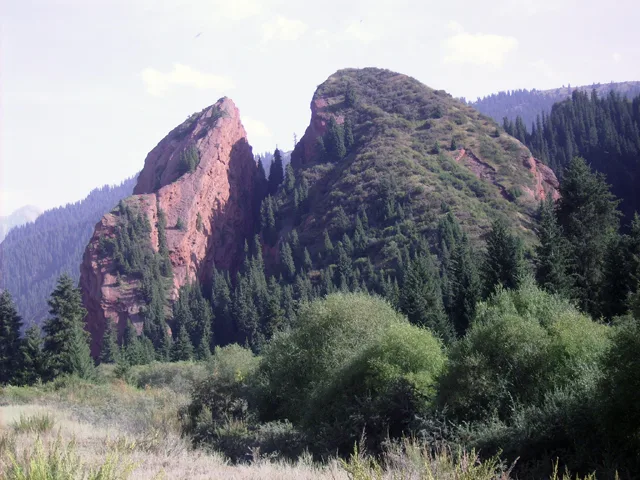 Felsen von Jeti-Ögüz