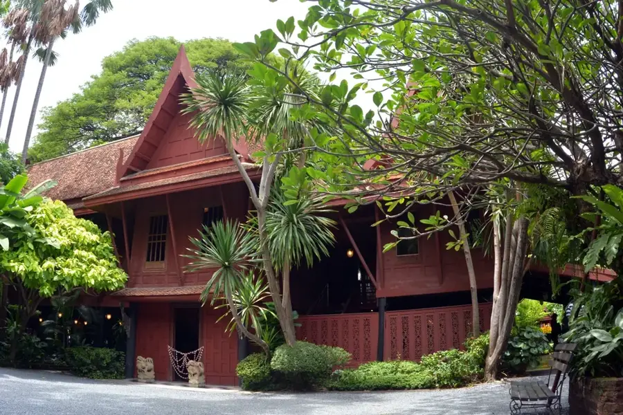 Casa Jim Thompson — Buddha de Aur (Wat Traimit) (Thailanda)