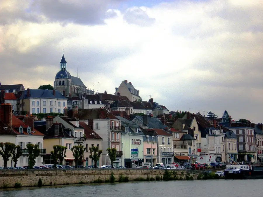 Joigny — El Dher (Szomália)