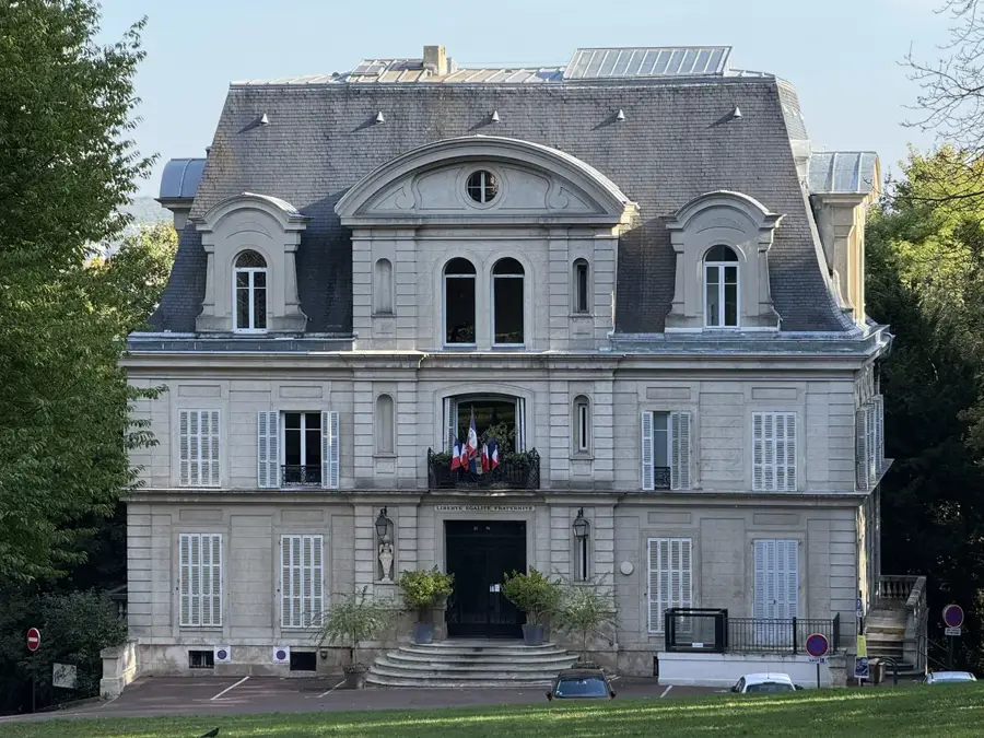 Juvisy-sur-Orge – city