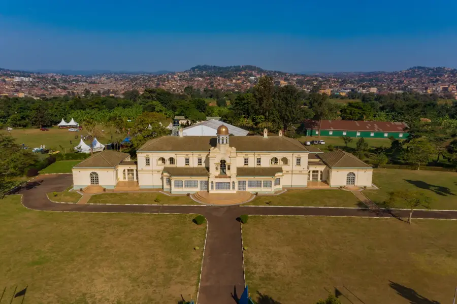 Kabaka-Palast (Lubiri) — Kasubi-Gräber (Uganda)