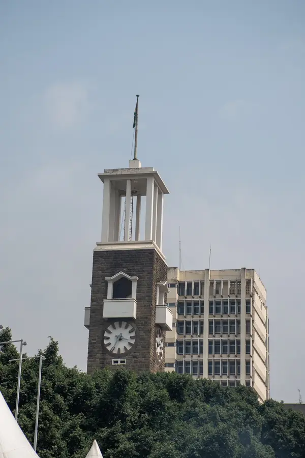 Kenyatta International Convention Centre — Britam Tower (Kenia)
