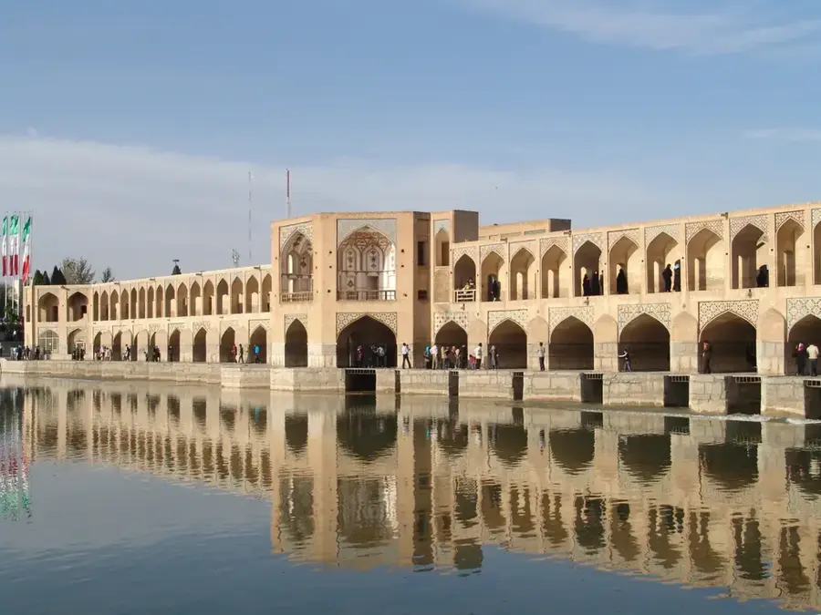 Khaju Bridge — Zayanderud (Iran)