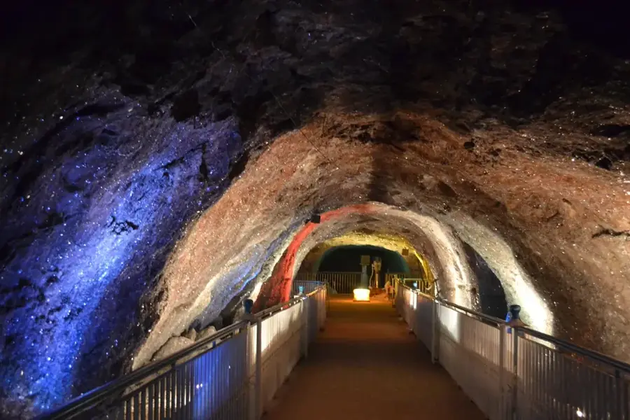 Salzbergwerk Khewra — Toba Tek Singh (Pakistan)