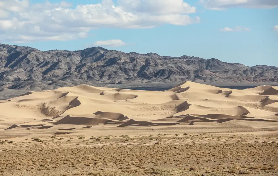Khongoryn Els — Tövkhön Monastery (Mongolia)