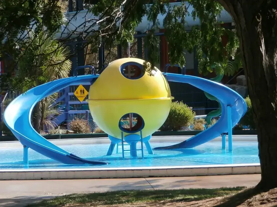 Parcul Acvatic Fasouri Watermania