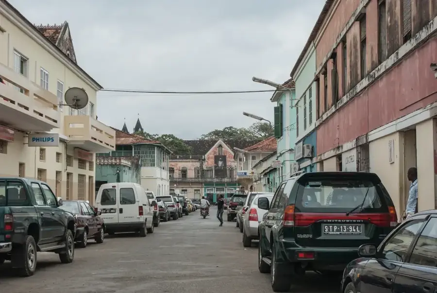 Parcul copiilor din São Tomé — Podul peste râul Água Grande (São Tomé și Príncipe)