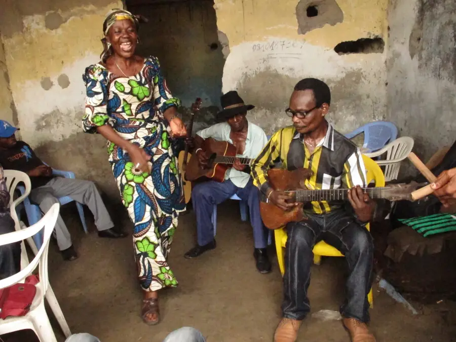 Câmp de arahide Congo — Boende (Congo - Kinshasa)