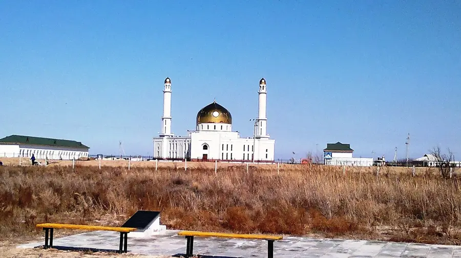 Arystan Bab Mausoleum — Sauran Ruins (Kazakhstan)