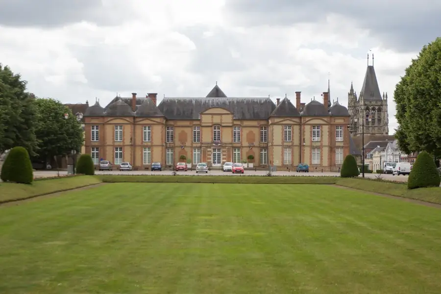 L'Aigle – city