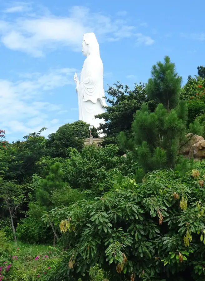 Doamna Buddha Da Nang