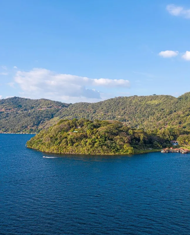 Lake Coatepeque — La Giralda Viewpoint, Cerro Verde (El Salvador)