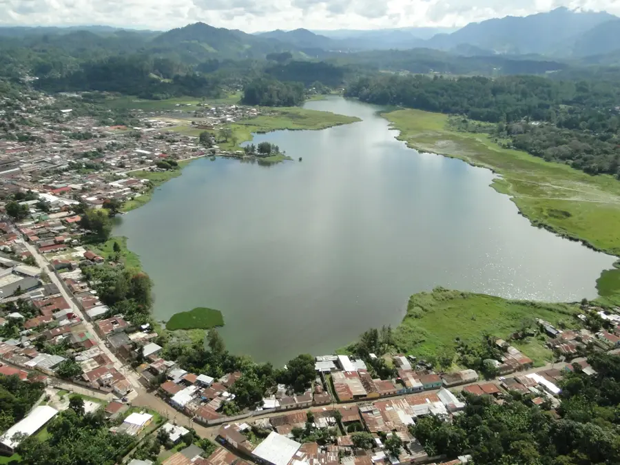 Laguna Chichoj — Chisec (Guatemala)