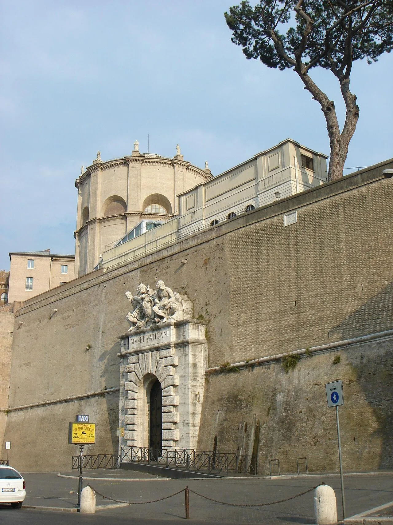 Pigna Courtyard — Swiss Guard Barracks (Vatican)