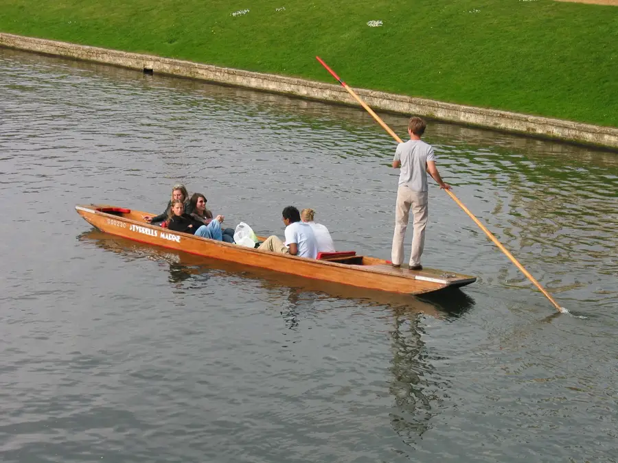 Spreewald Kahnfahrt – Sehenswürdigkeit
