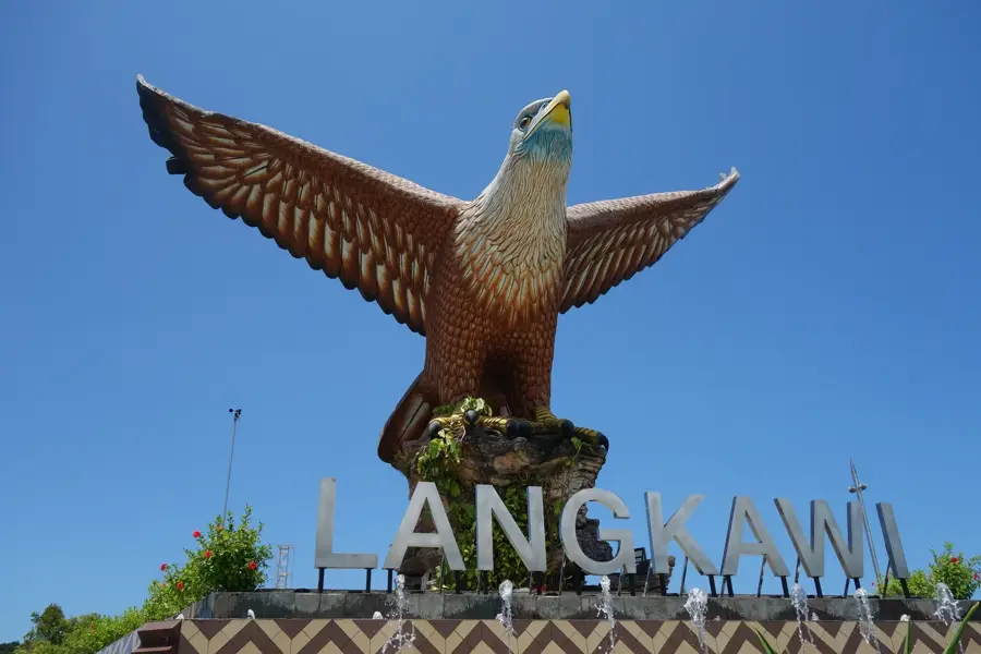 Eagle Square (Dataran Lang) — Sadao Border Crossing (Thailand)