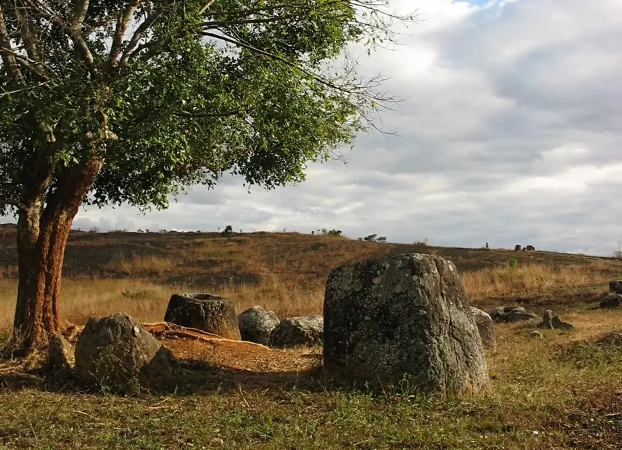 Plain of Jars — Nong Khai (Thailand)