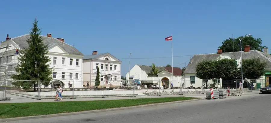 Krāslava Palace — Hara Forests (Iran)
